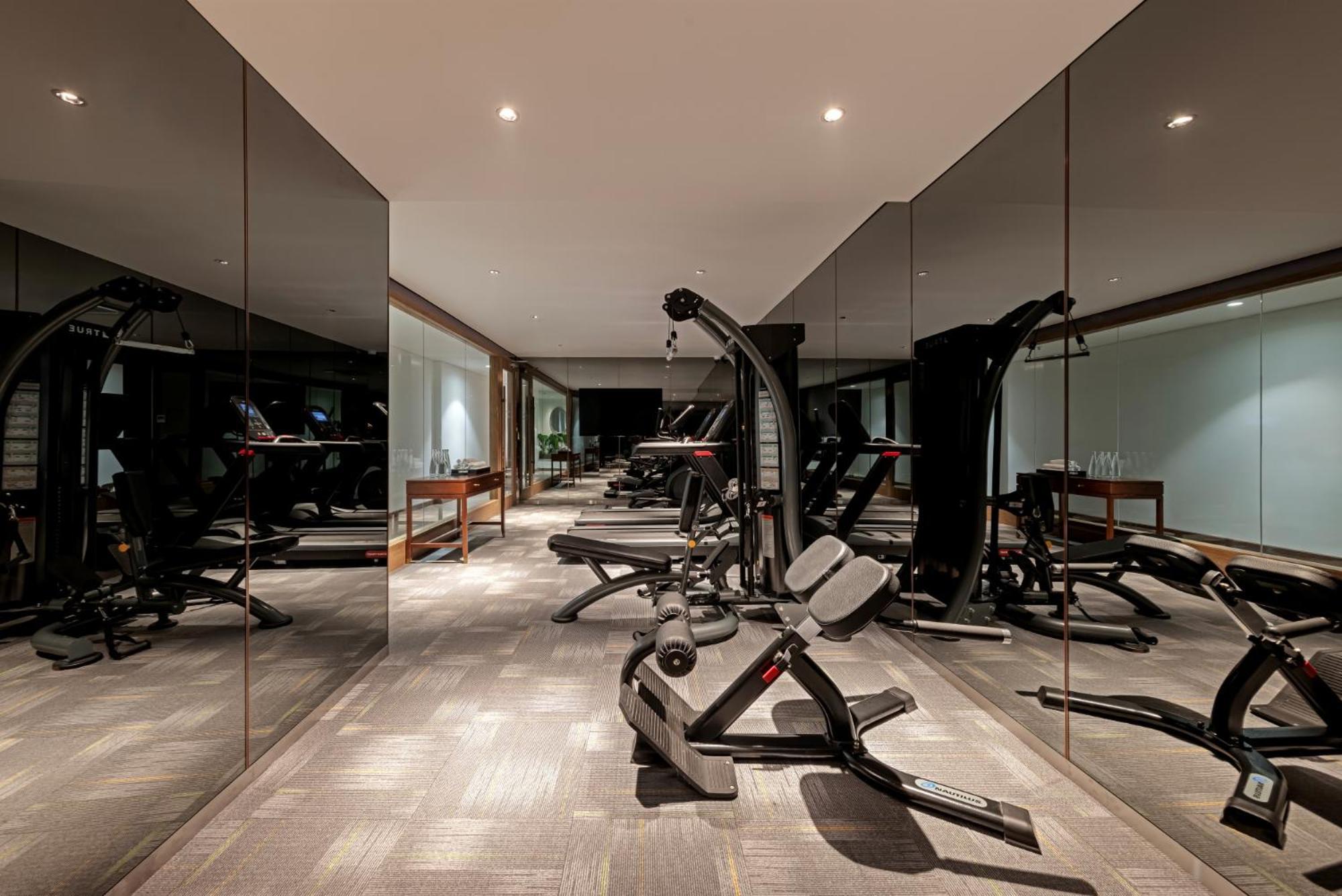 La Siesta Classic Hang Thung Ханой Экстерьер фото The gym at The Dorchester